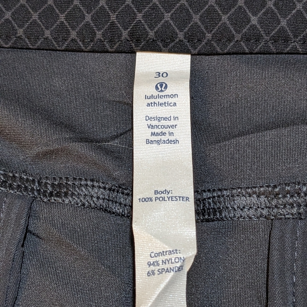 2 for $50! Printed Lululemon Shorts men's 30 - Picture 10 of 10